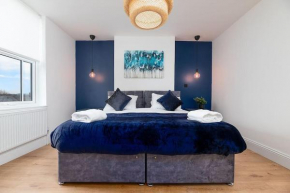 Modern 2 Bed Apartment in Nottingham City Centre - Free Parking - 6 Guests